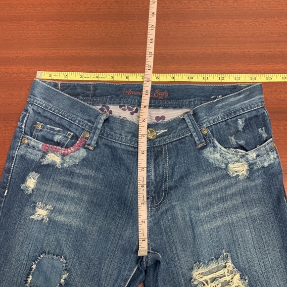 American Eagle Outfitters - Picture 2 of 8